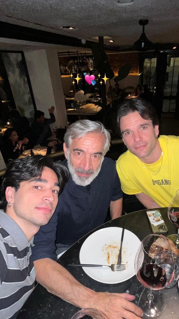 Imanol Arias con sus hijos, Jon y Daniel Arias