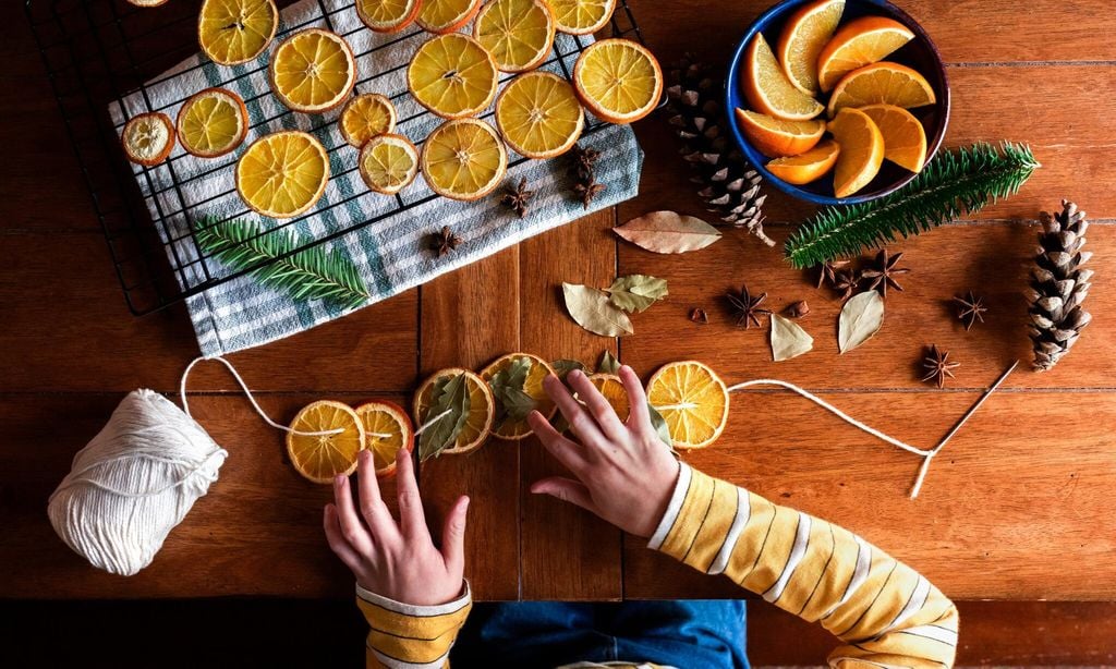 guirnalda de rodajas de naranja