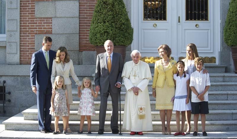 Familia Real y el Papa Ratzinger