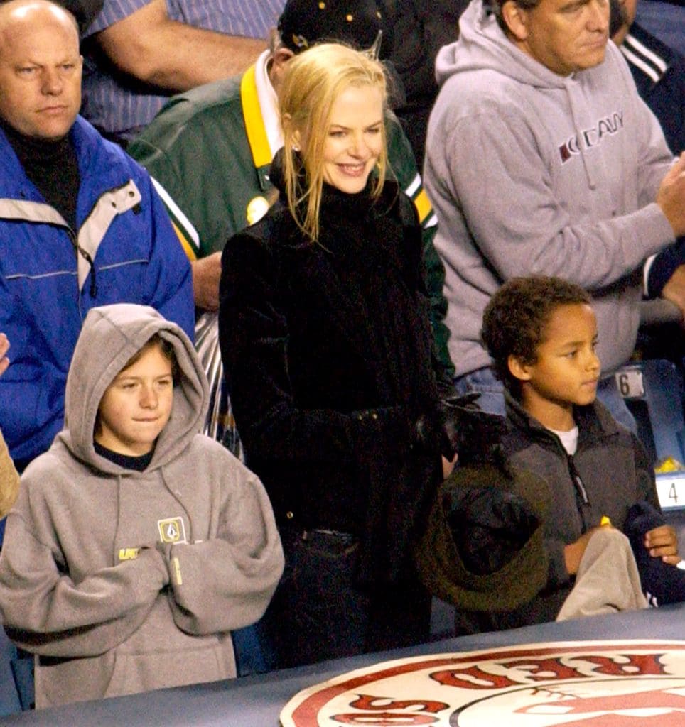 Nicole Kidman con sus hijos Isabella y Connor, adoptados durante su matrimonio con Tom Cruise