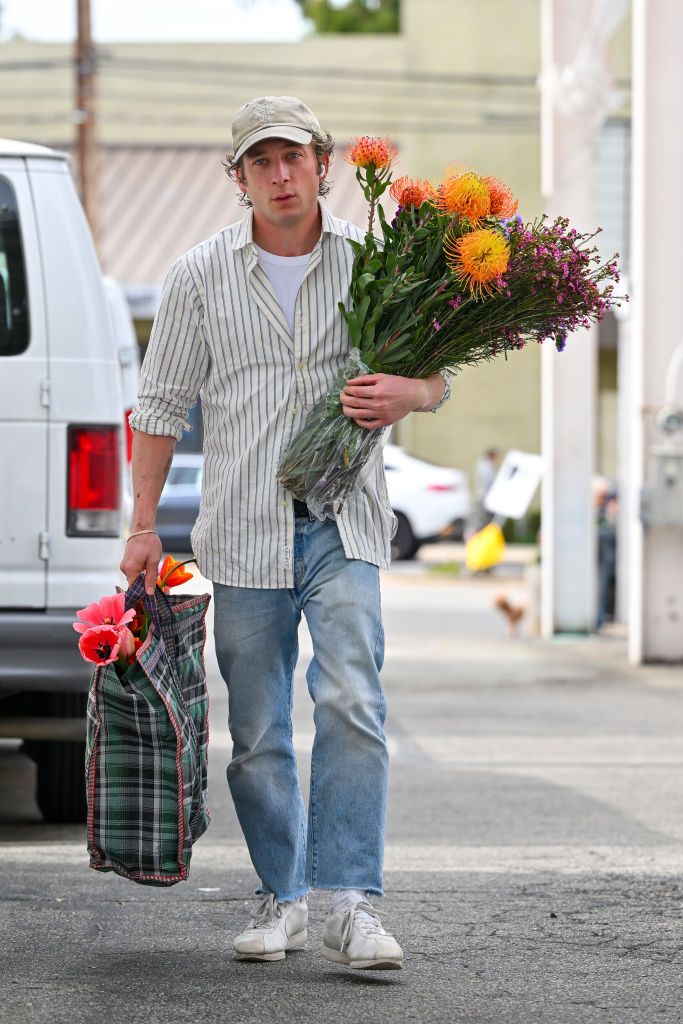 Jeremy Allen White en Studio City California