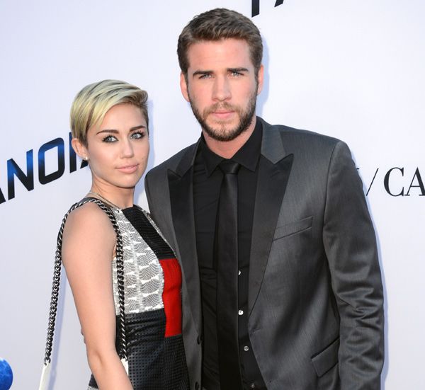 Miley Cyrus y Liam Hemsworth en su última aparición pública juntos, en el estreno de la película Paranoia el 8 de agosto de 2013 en Los Ángeles
