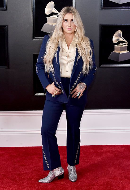 grammy2018_red_carpet_kesha_1a