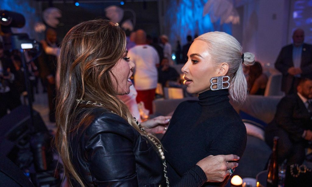 Kim Kardashian y Loren Ridinger en el homenaje de JR Ridinger