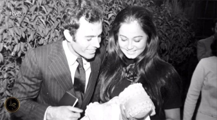 Julio Iglesias e Isabel Presyler con su hija Chábeli