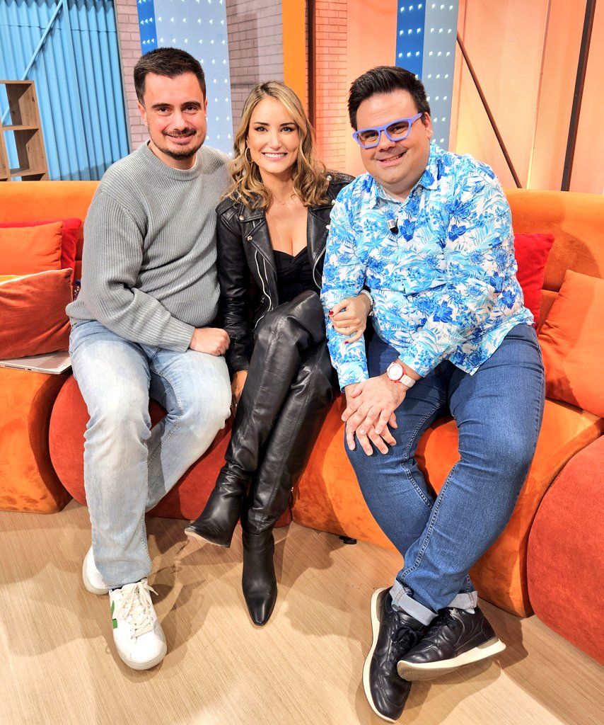 Alba Carrillo con Pablo del Pozo Gómez y Alberto Guzmán en 'Mañaneros'