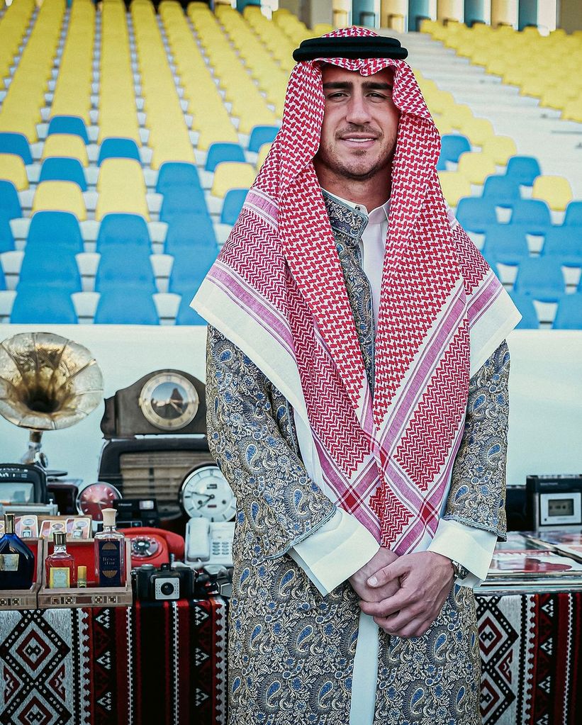 Laporte juega en el Al-Nassar de la liga saudí