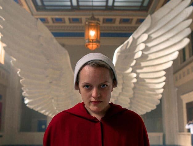 Elisabeth Moss en El cuento de la criada