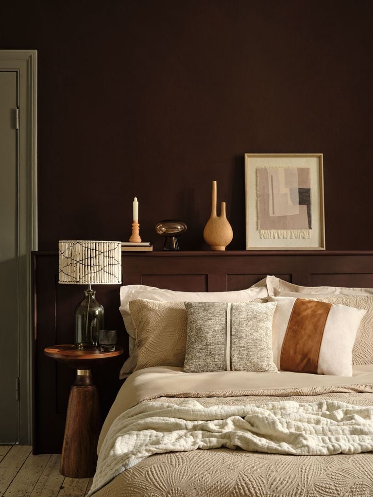 Bedroom in earth tones