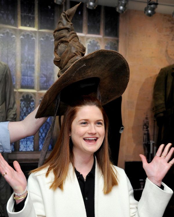 Bonnie Wright con el Sombrero Seleccionador 