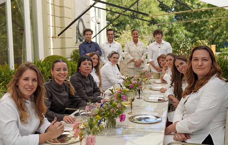 Quique Dacosta y cocineras