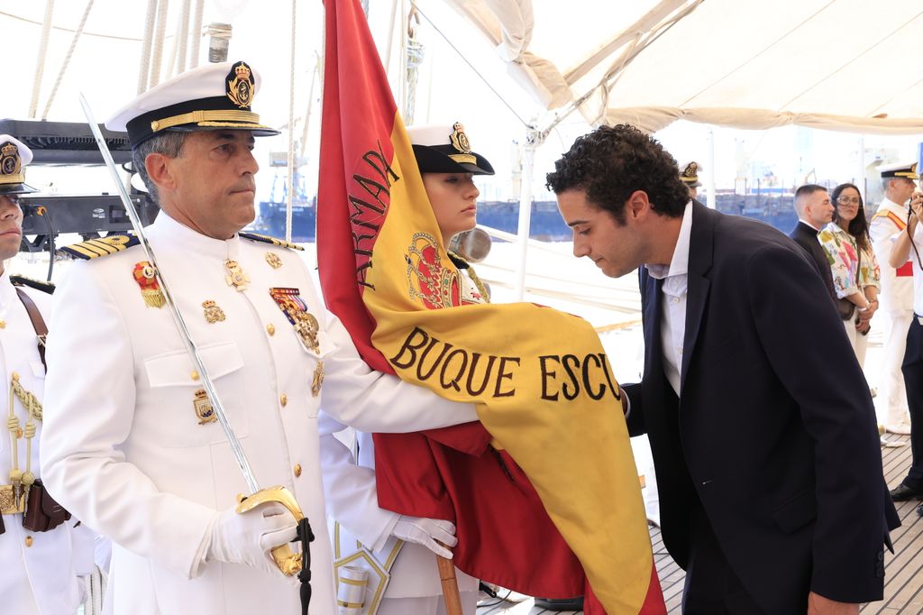 La princesa Leonor en Montevideo con el buque Juan Sebastian Elcano