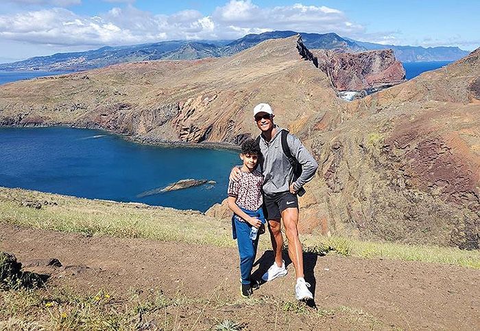 Cristiano Ronaldo con su hijo mayor