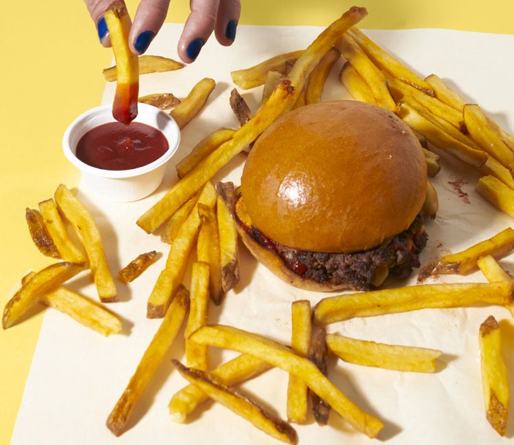'Smash burger' con patatas, de Burger Jazz