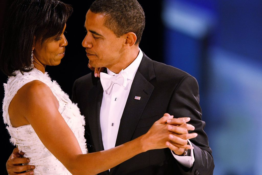 El presidente Barack Obama bailando con su mujer Michelle Obama durante 'the Western Inaugural Ball' el 20 de enero de 2009