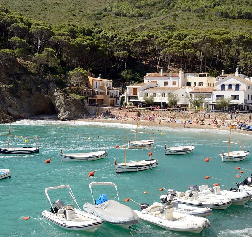 Cala de Sa Riera en la Costa Brava