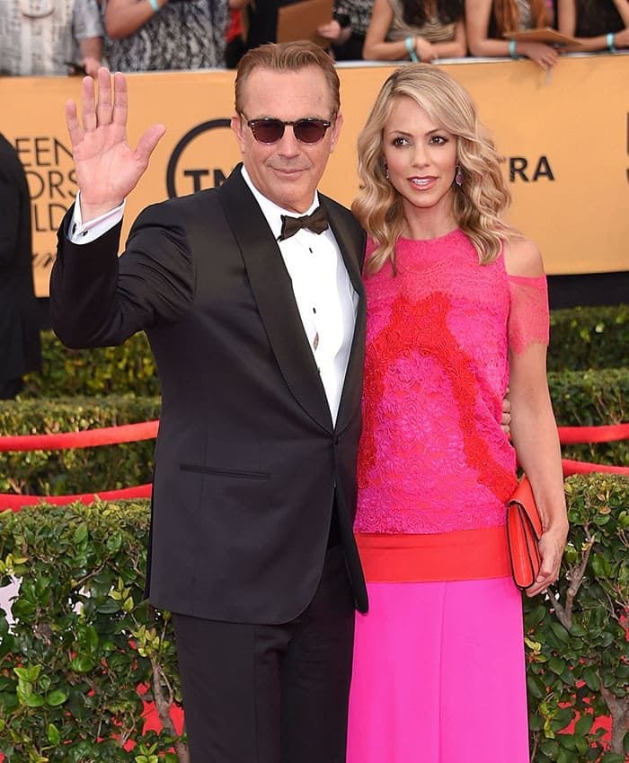 Kevin Costner y Christine Baumgartner