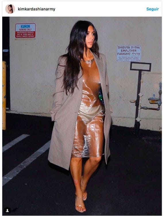 Kim Kardashian vestido transparente