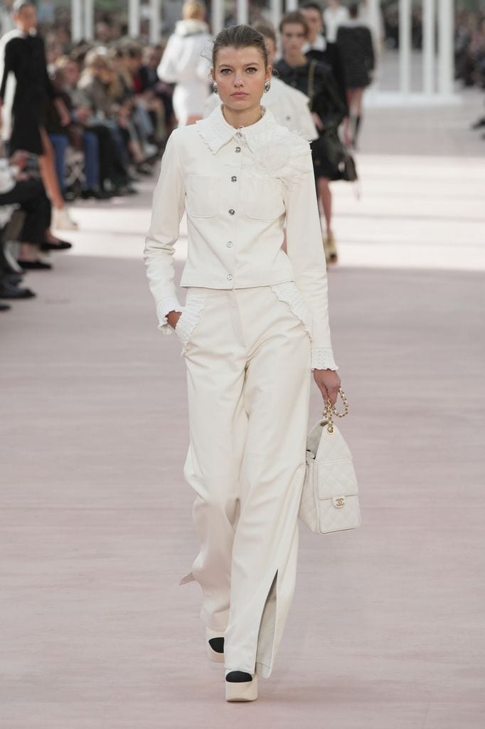 Paris Fashion Week: Chanel Primavera/Verano 2025