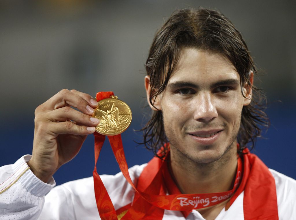 Rafael Nadal con su primer oro olímpico en los Juegos Olímpicos de Pekín en 2008