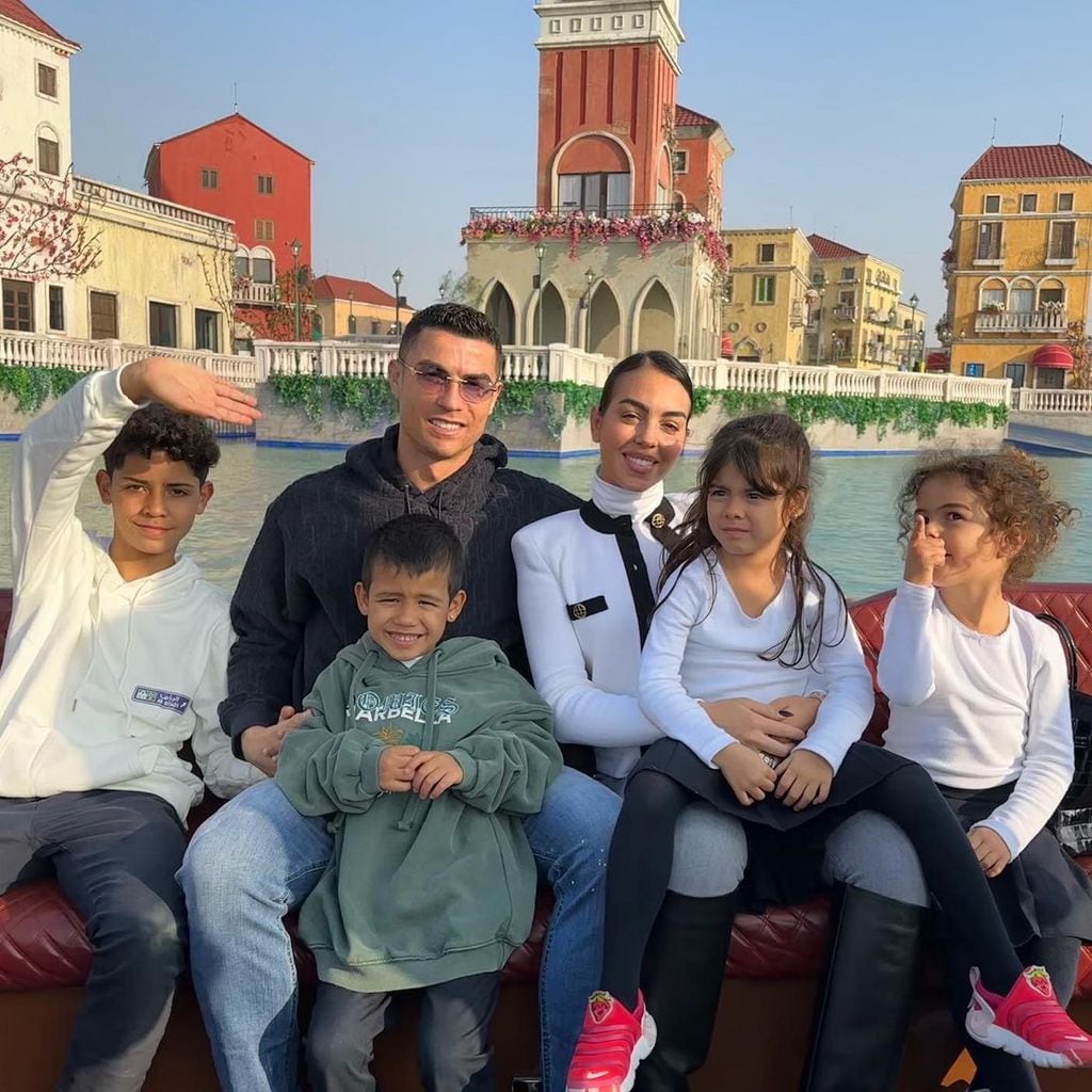 Georgina Rodríguez, Cristiano Ronaldo y sus hijos