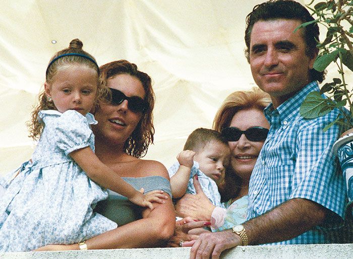 Rocío Carrasco con su familia