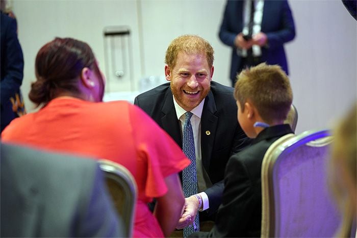 Harry, muy sonriente durante el acto en Londres