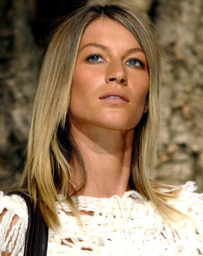 gisele_bundchen_2002_dolce_gabbana_fw02_1