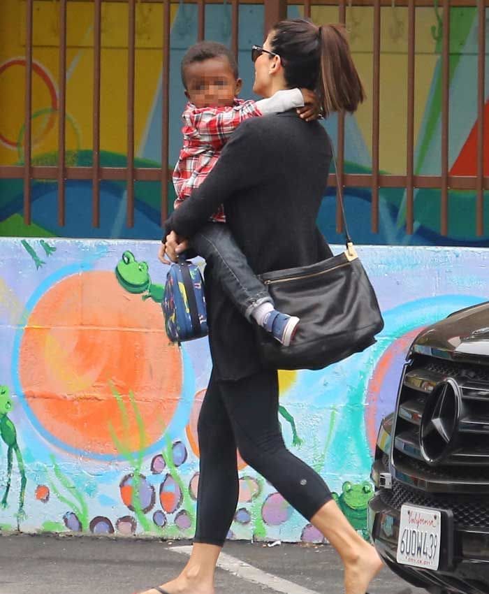 Sandra Bullock y su hijo Louis