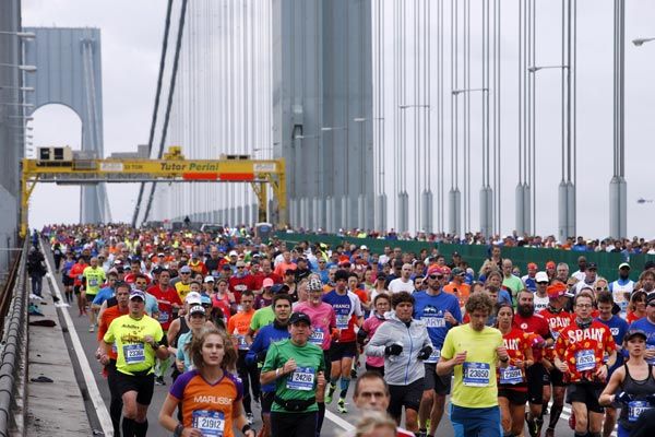 Unas 50.000 personas, casi 1.000 españoles, se inscribieron en esta 45ª edición de la maratón de Nueva York
