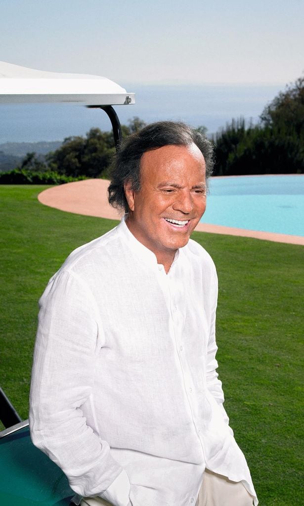 HO4102 Julio Iglesias