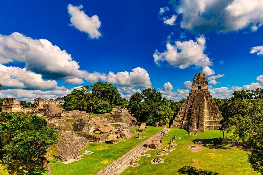 tikal-piramides-3