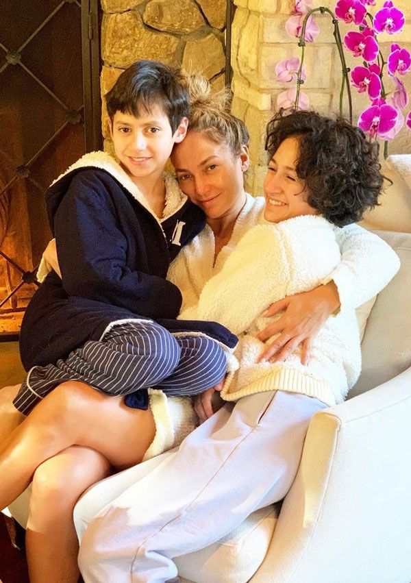 Jennifer Lopez con sus hijoa