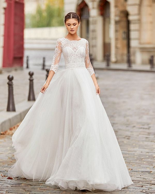 Vestido de novia de princesa de Rosa Clará