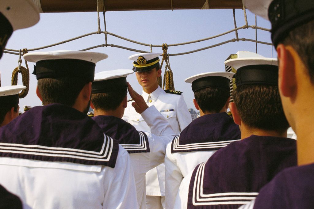 El príncipe Felipe como guardamarina en el buque-escuela 'Juan Sebastián Elcano' durante el final de su viaje en el puerto estadounidense de Baltimore