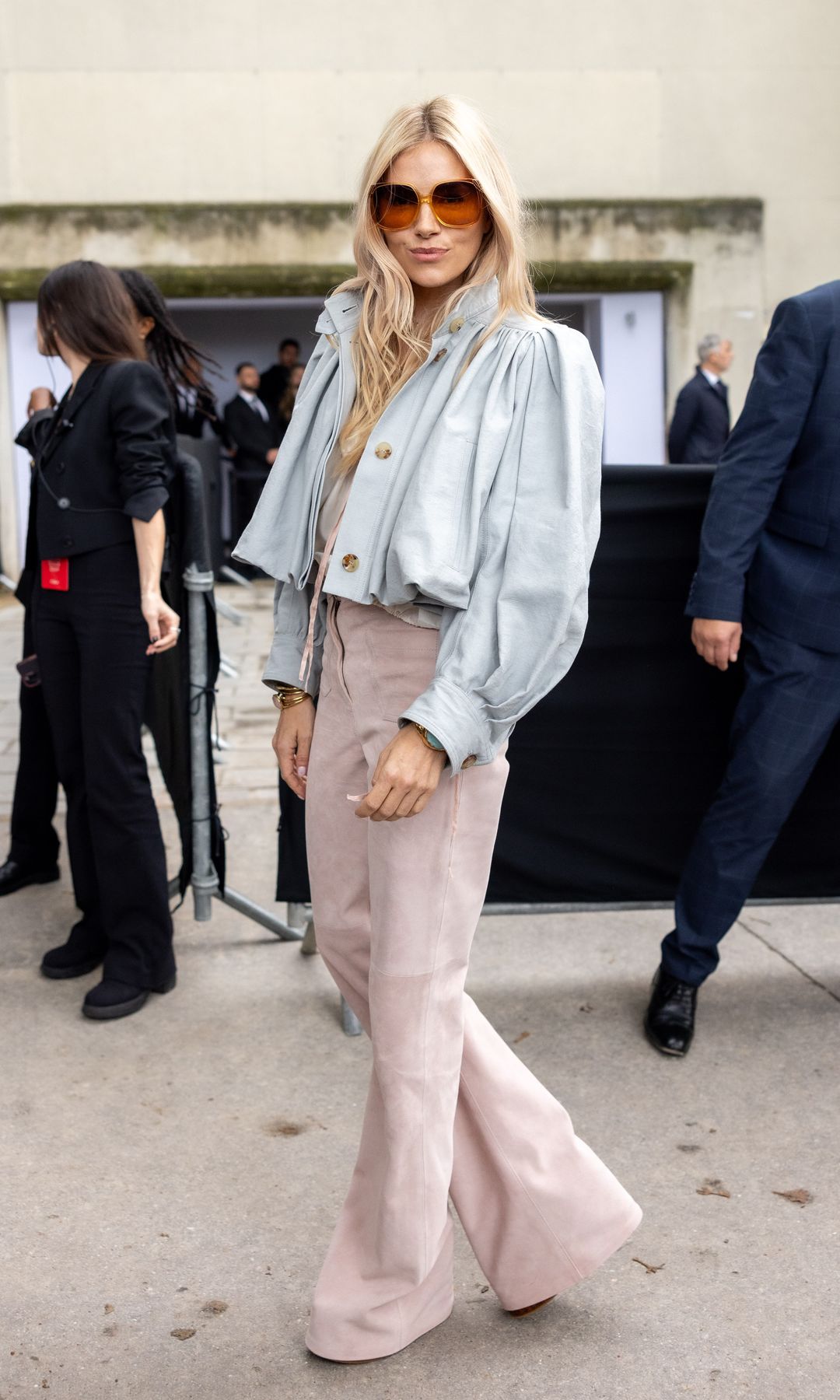 Sienna Miller en el desfile de Chloé en Paris Fashion Week