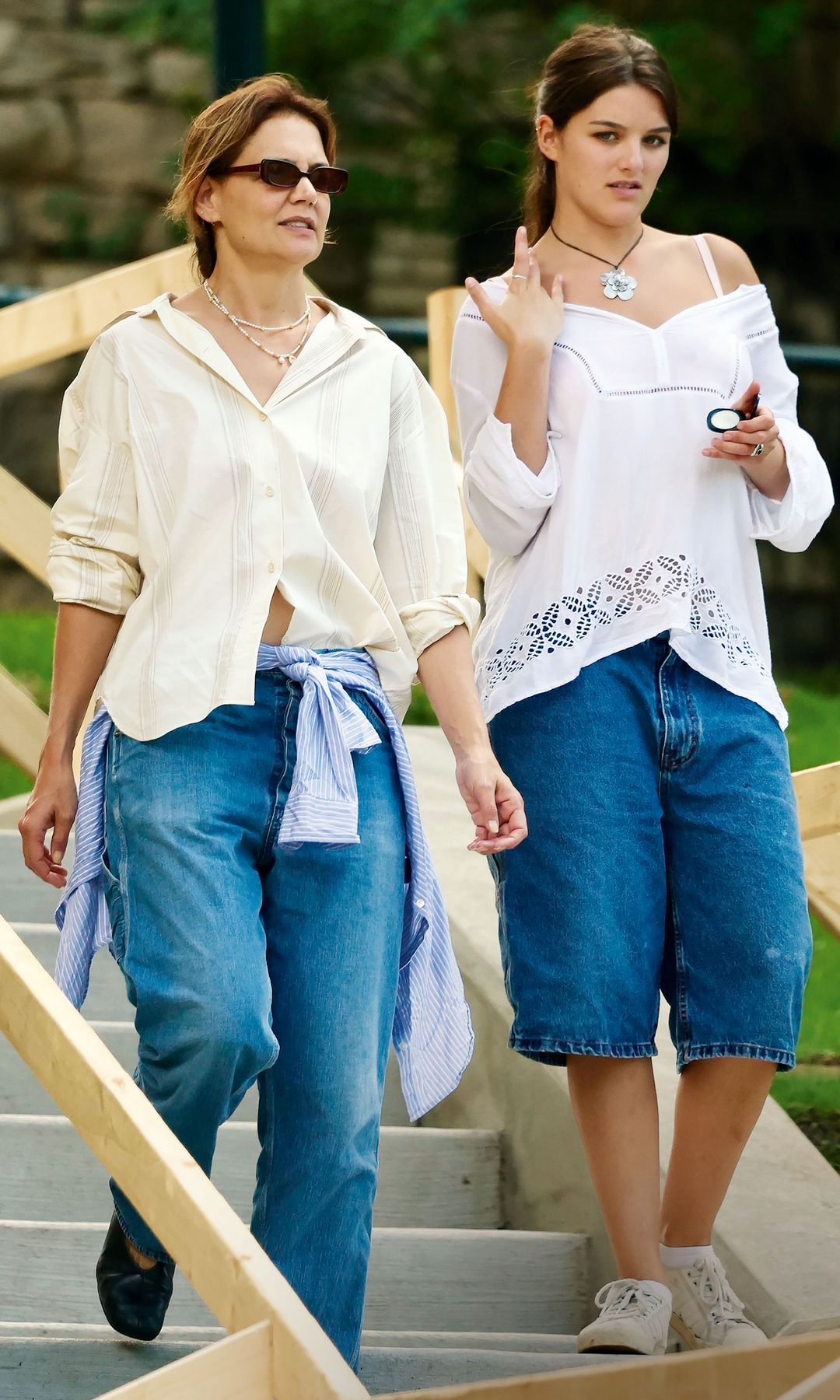 Suri Cruise con su madre, Katie Holmes