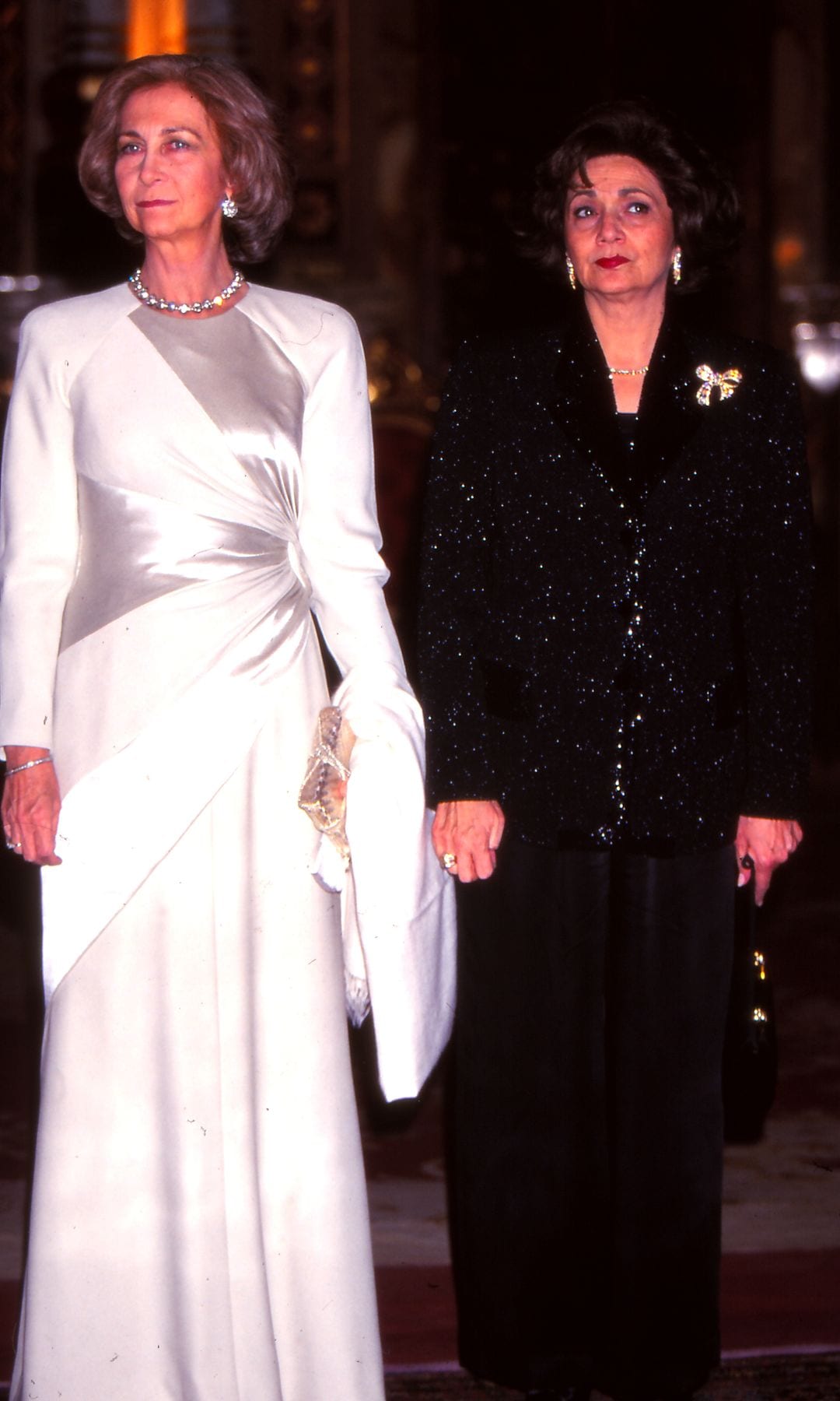 The Spanish Queen Sofia, on her official visit to Egypt, with the wife of President Hosni Mubarak, Susan, Twenty First February 1997, Cairo, Egypt. (Photo by Gianni Ferrari/Cover/Getty Images).