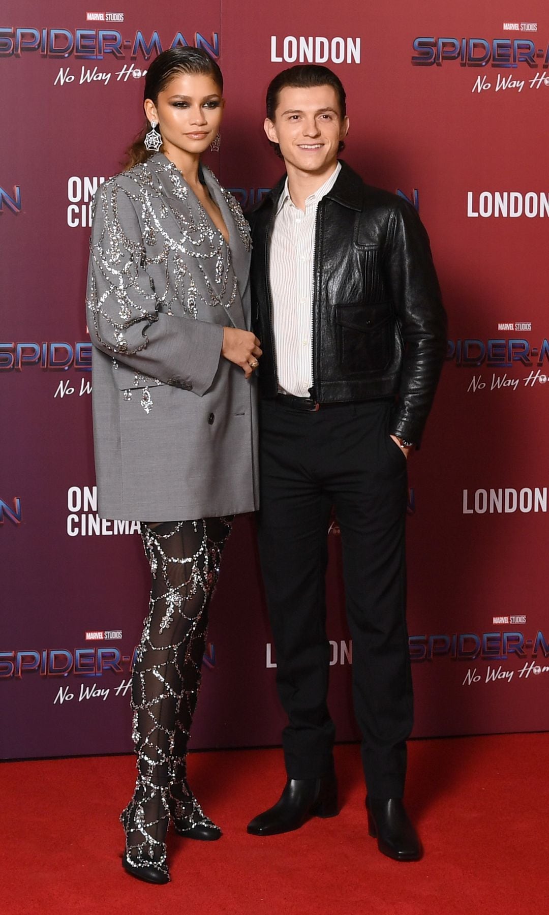 Zendaya y Tom Holland presentando 'Spider-Man: lejos de casa' en Londres (2021)
