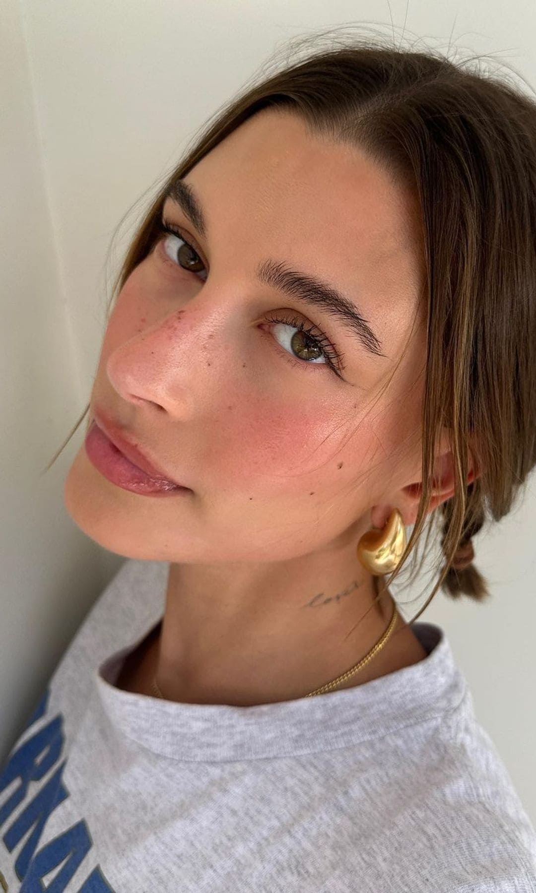 Hailey Bieber