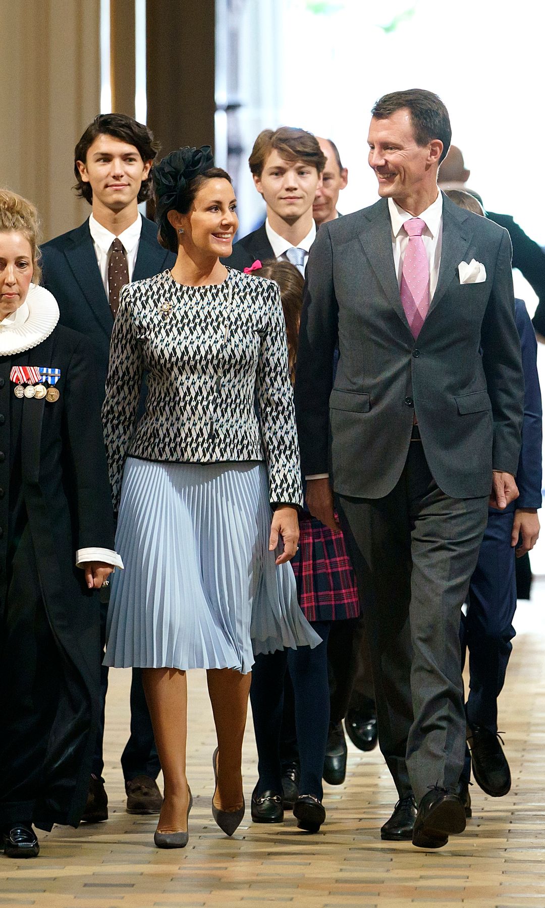 El conde Felix (príncipe danés hasta el año 2022) forma parte de la Familia Real pero su presencia en la vida institucional está limitada a actos de carácter familiar en compañía de su padre, el príncipe Joaquín