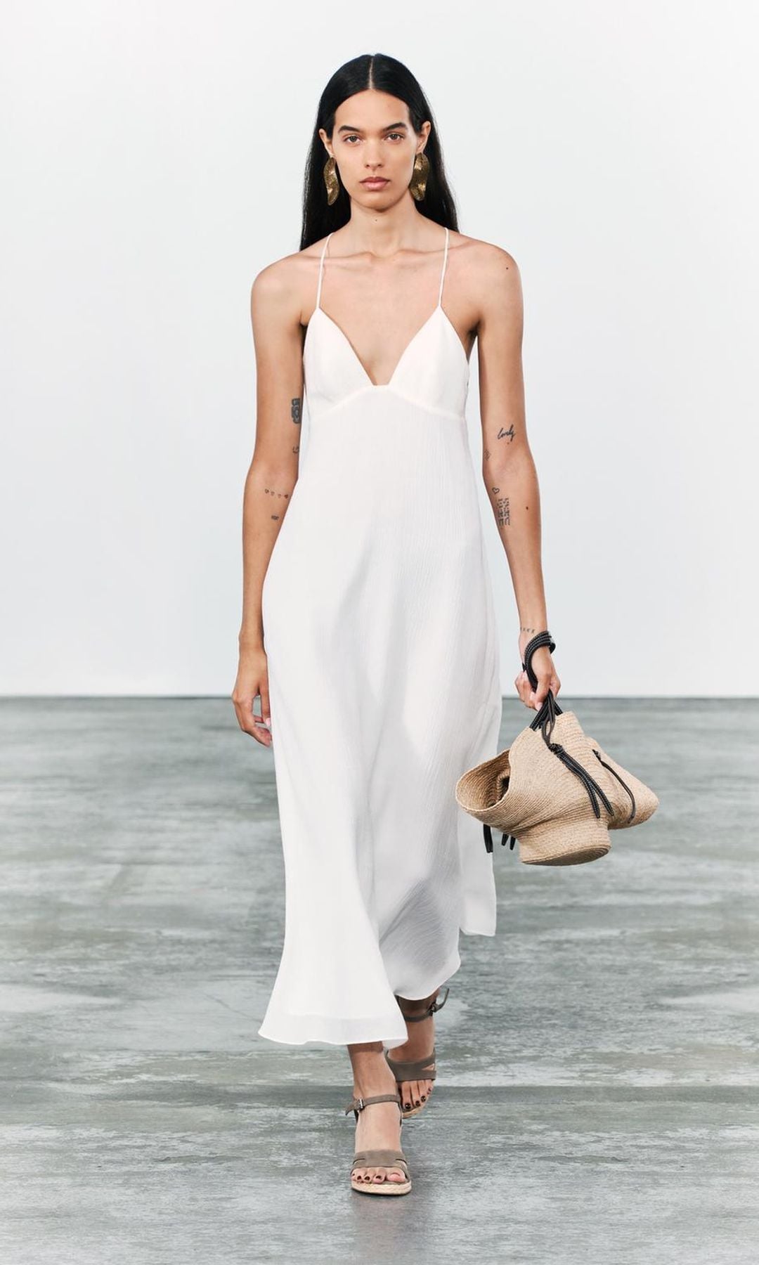 vestido blanco de Zara