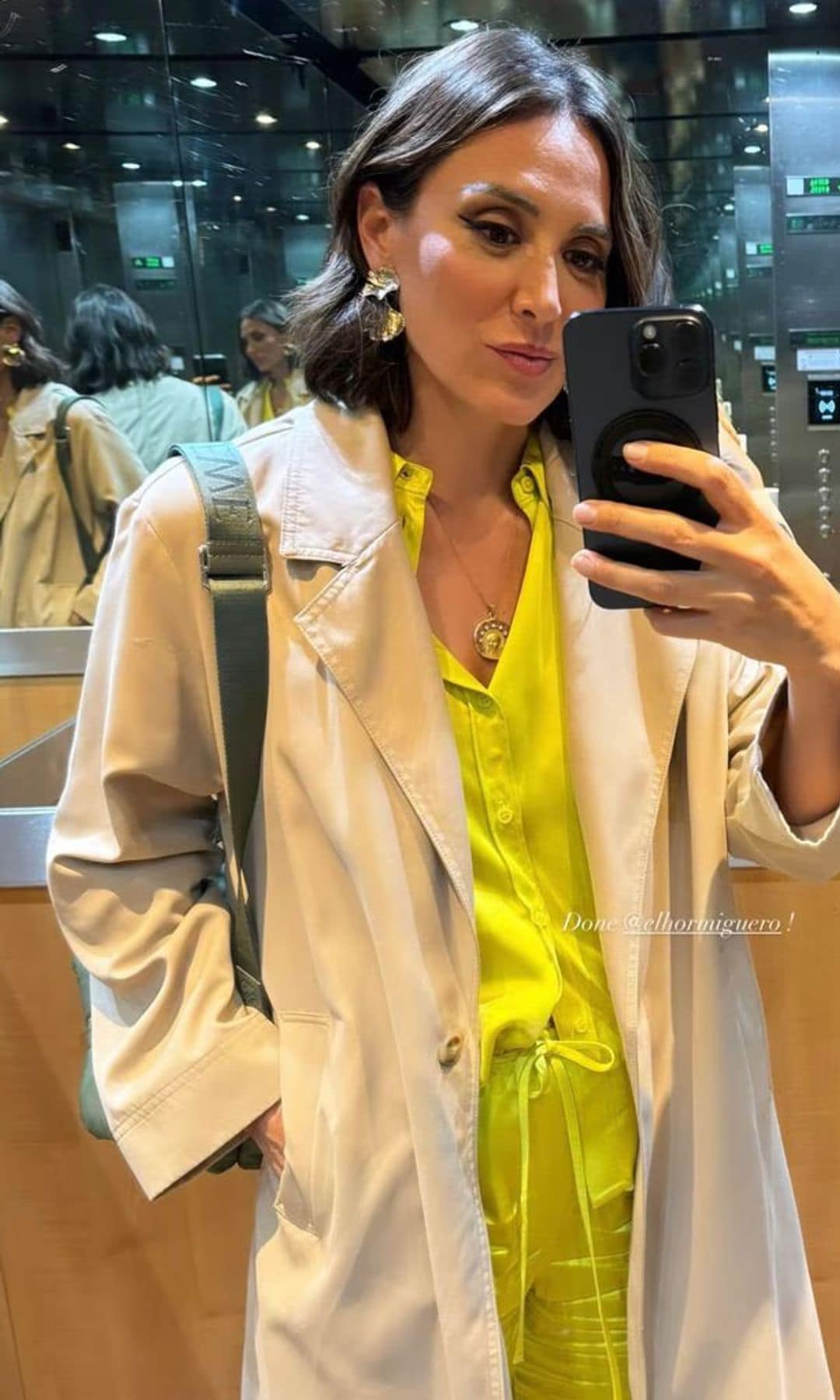 Tamara Falcó traje amarillo