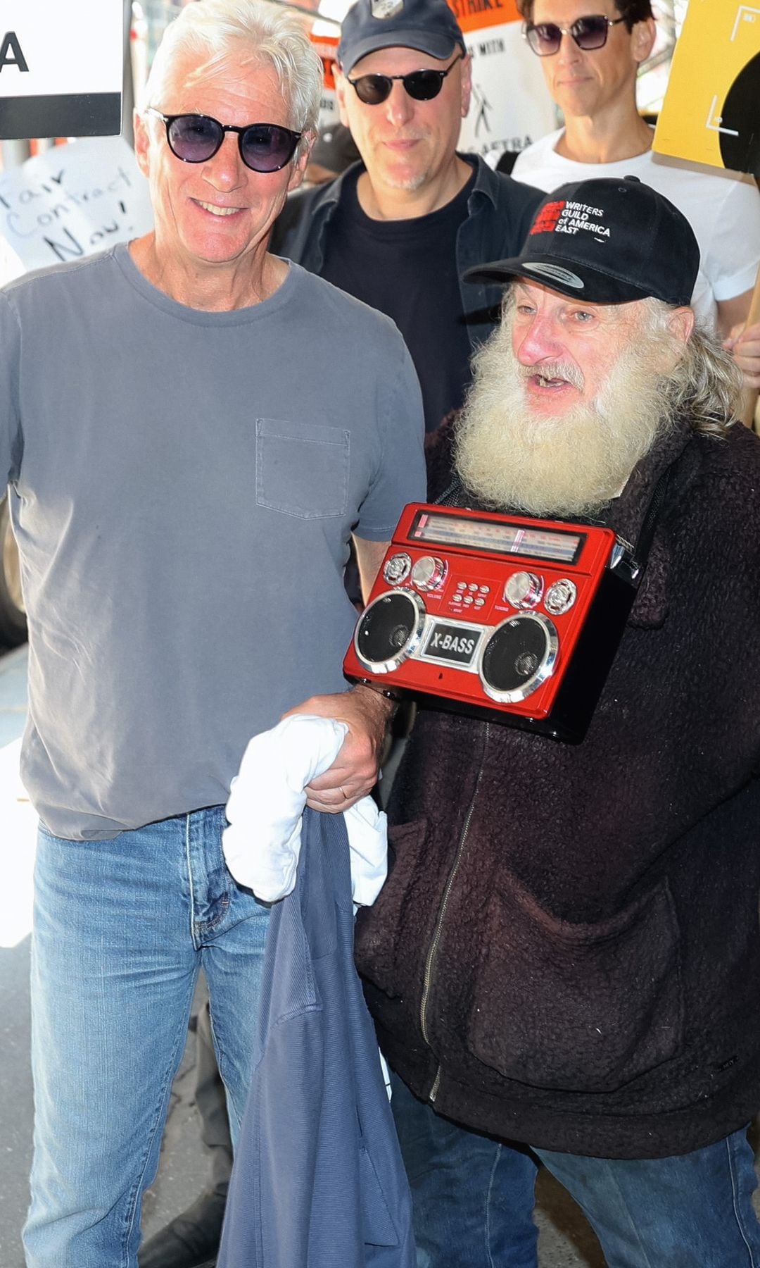 Radioman junto a Richard Gere, uno de los grandes galanes del cine