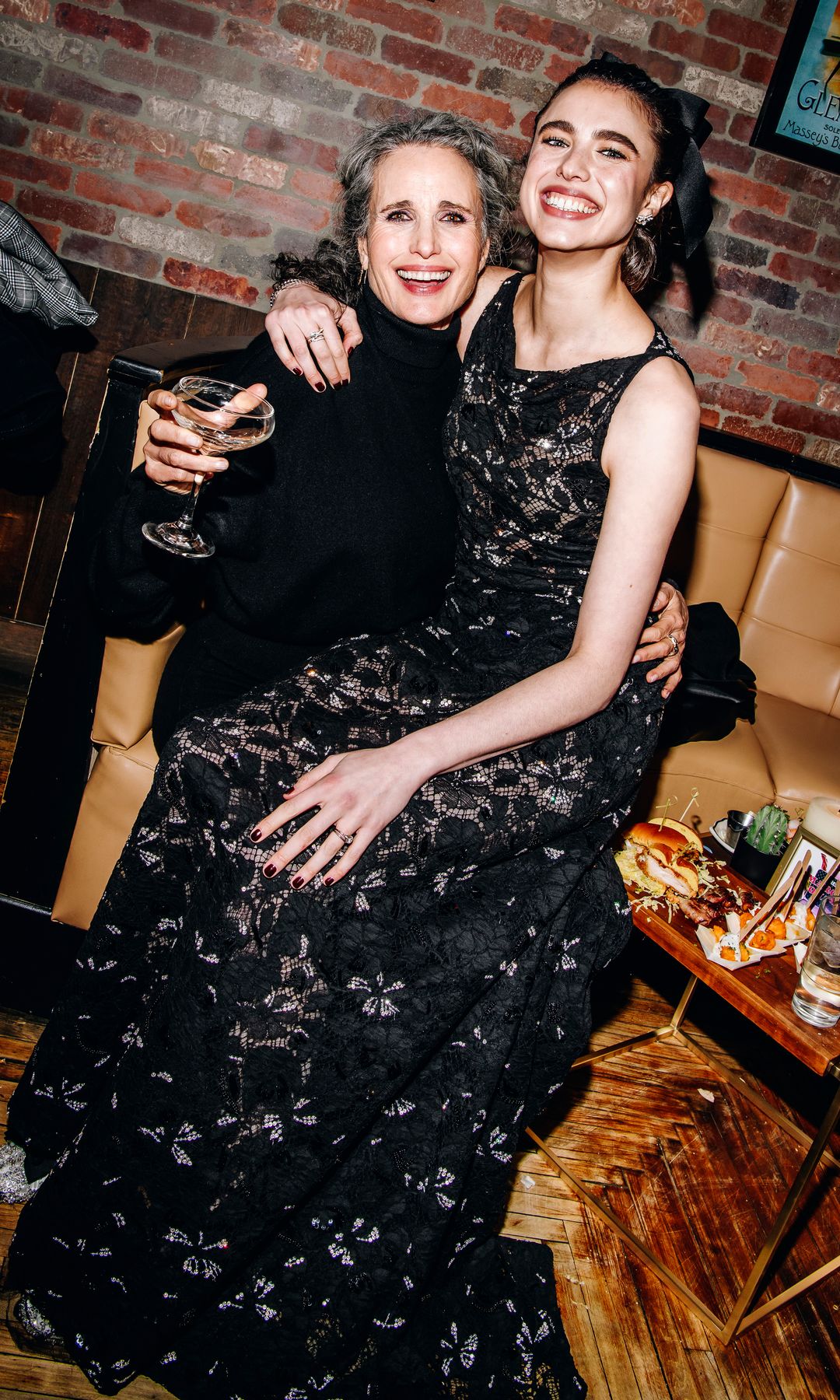 Andie MacDowell y Margaret Qualley