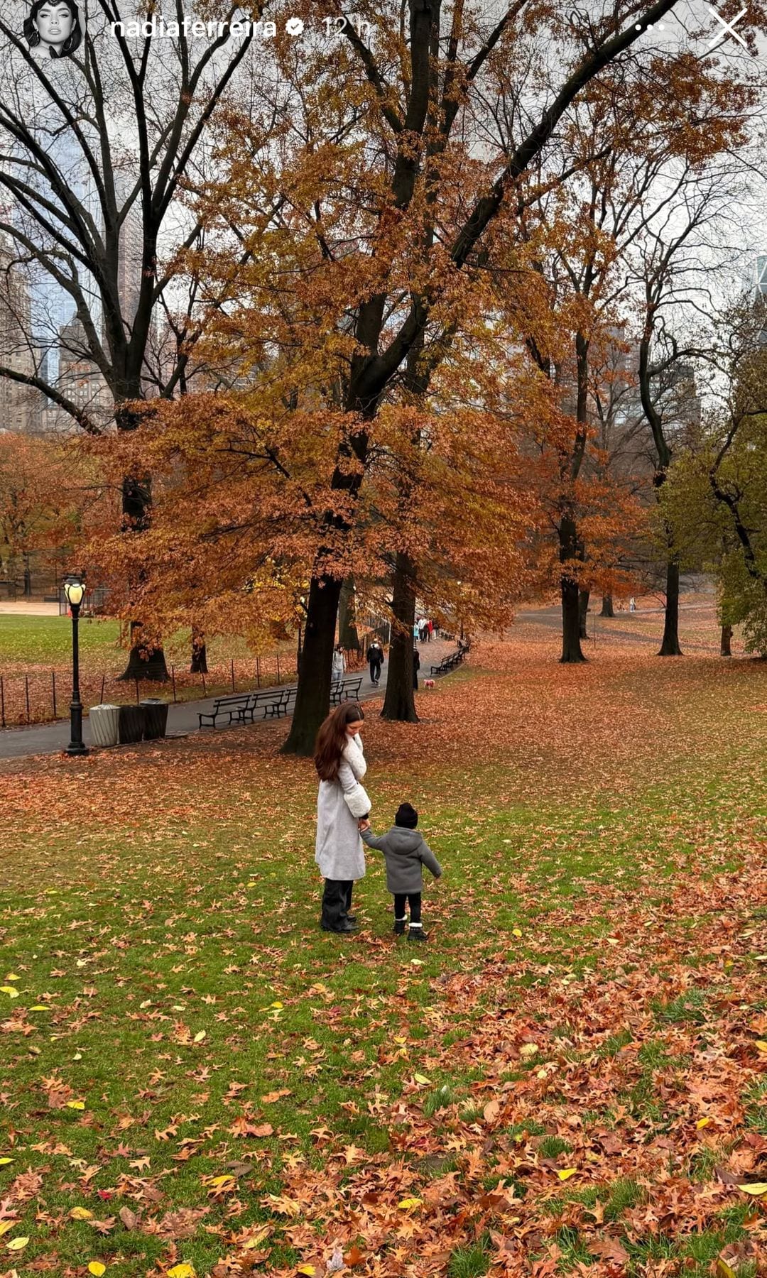 Nadia Ferreira con Marquitos en Central Park