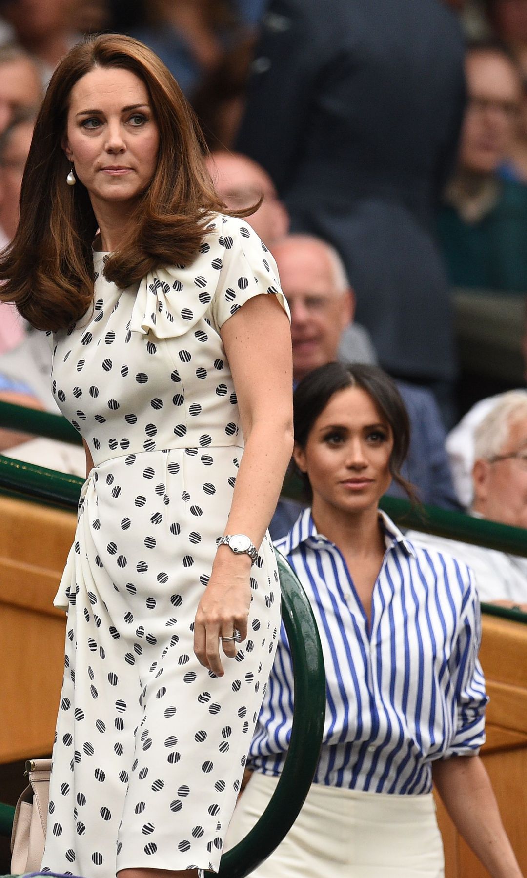 Kate Middleton y Meghan Markle en una de las contadas apariciones oficiales que hicieron juntas, sucedió durante el torneo de tenis de Wimbledon en el 2018