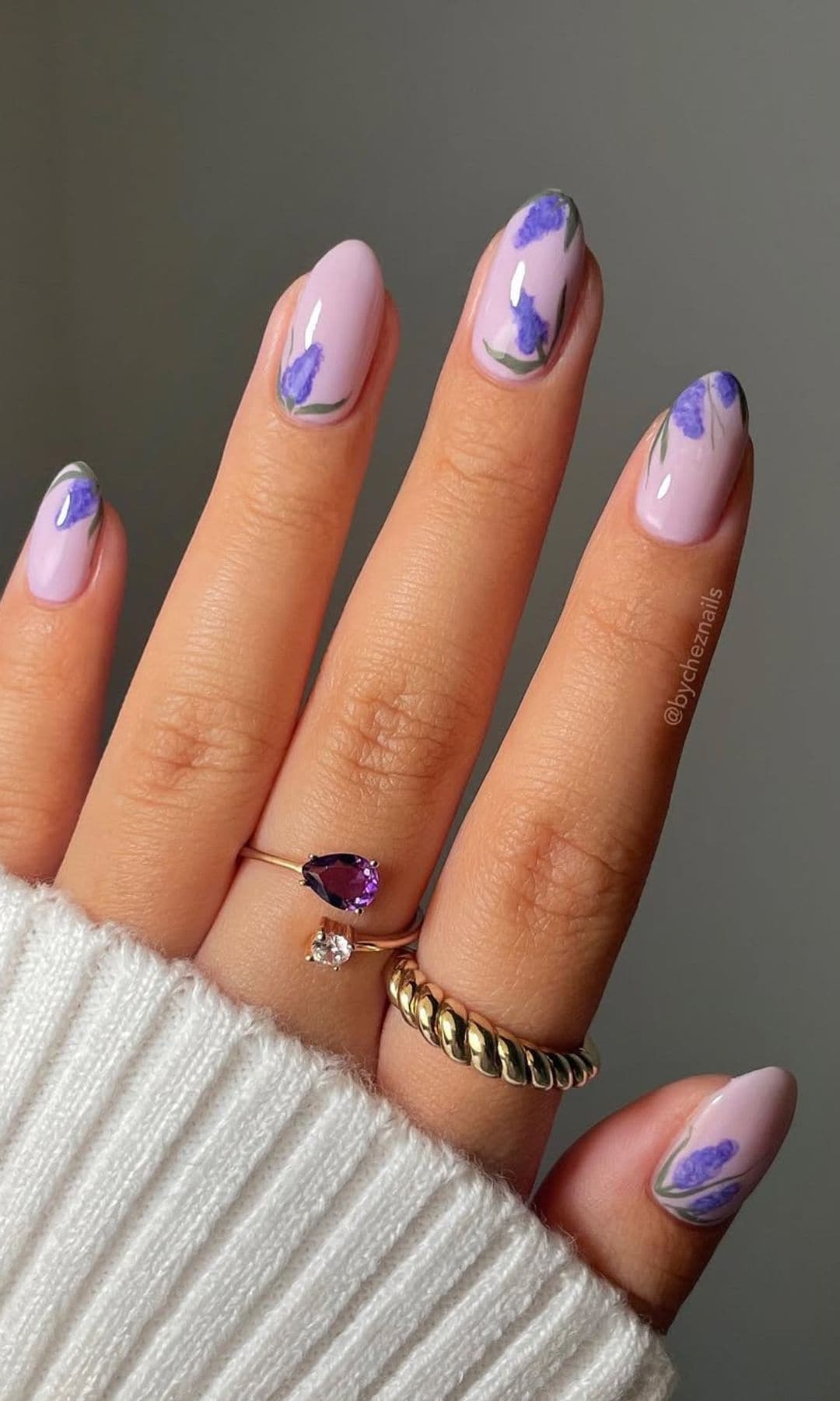 Manicura lavanda