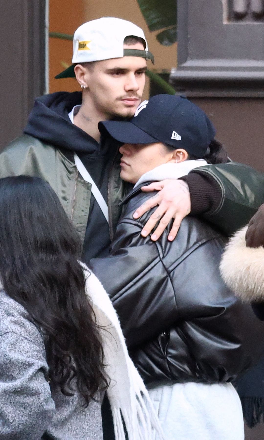 Romeo Beckham y Kim Turnbull en New York