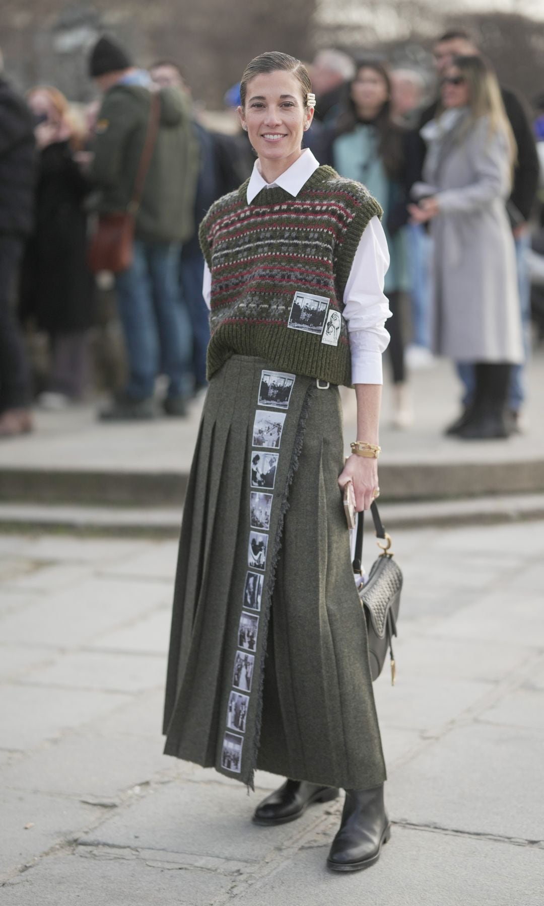 Ines de Cominges asiste al desfile de moda femenina Otoño/Invierno 2025-2026 de Christian Dior como parte de la Semana de la Moda de París en el Jardín de las Tullerías el 04 de marzo de 2025 en París, Francia